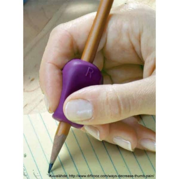 Kirjoitustuki pehmeää kumia, joka ohjaa sormia oikeaan kynän pitämisasentoon.