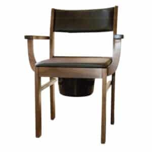 Wc-tuoli Esteri on tukeva puutuoli, joka toimii samalla wc:nä istuinlevyn alla on ämpäri.