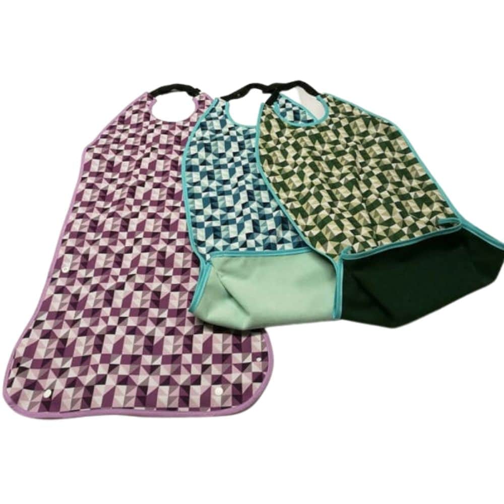 Ruokalappu pestävä fleecetausta.