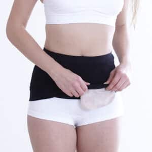 Avannetukiliivi StomiFix musta auttaa avannepussia pysymään paikoillaan.